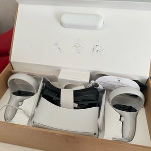 Used like new Oculus VR by Meta